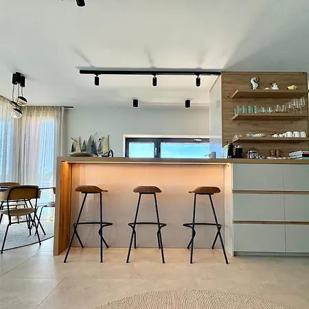 Maison Adriatique Seafront דירה