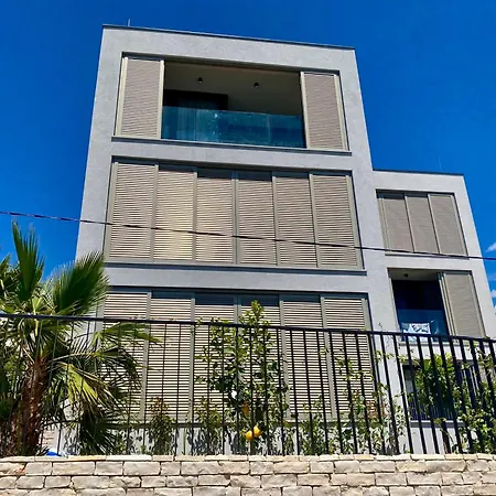 Maison Adriatique Seafront * רוגוזניצה